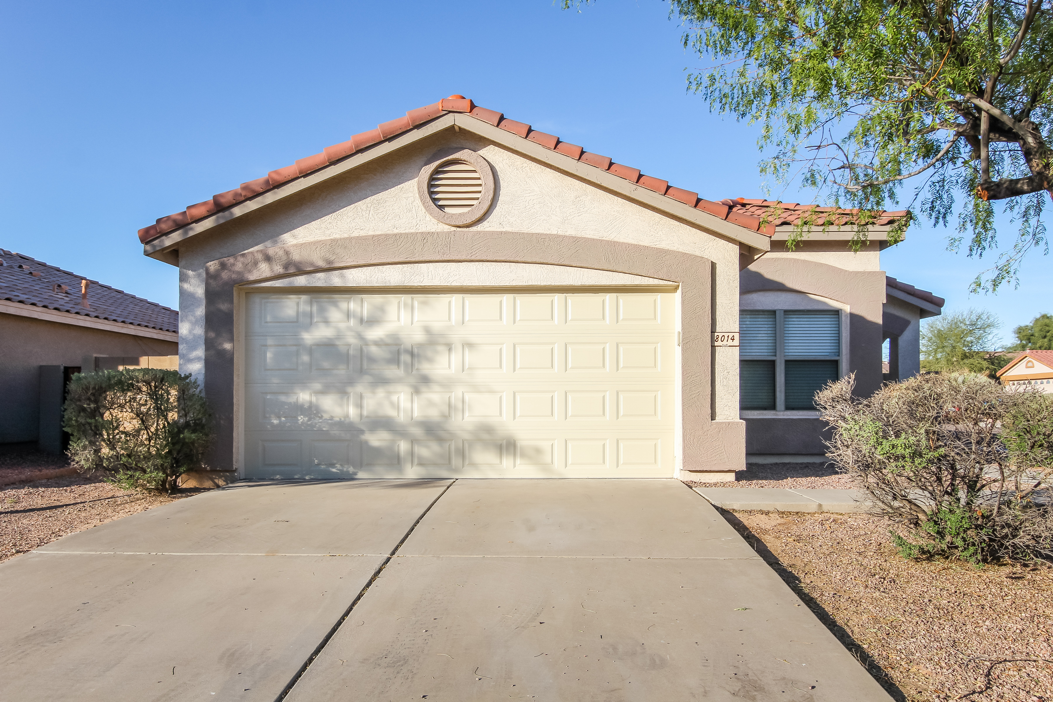 8014 W Eva St Peoria, AZ 85345